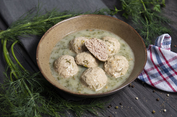 Pulpety WIEPRZOWE w sosie koperkowym (słoik 720 ml)