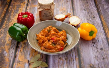 Gulasz po zbójnicku (słoik 500 ml)