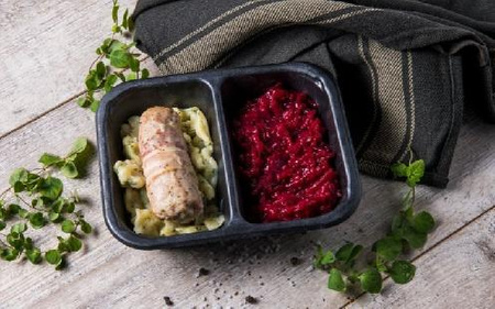 Zraz ze schabu z buraczkami i kluskami kładzionymi (500g)