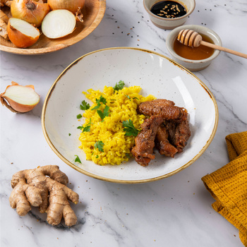 Skrzydełka miodowo-imbirowe z ryżem (350g)