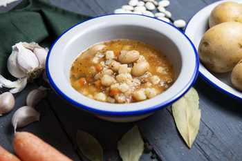 Zupa fasolowa z kiełbasą (słoik 0,9l)