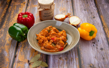 Gulasz po zbójnicku (słoik 500 ml)