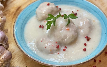 Pulpety WIEPRZOWE w sosie chrzanowym (słoik 720ml)