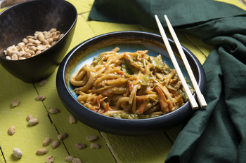 Makaron UDON z kurczakiem (300g)
