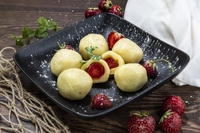 Knedle z TRUSKAWKAMI (400g)